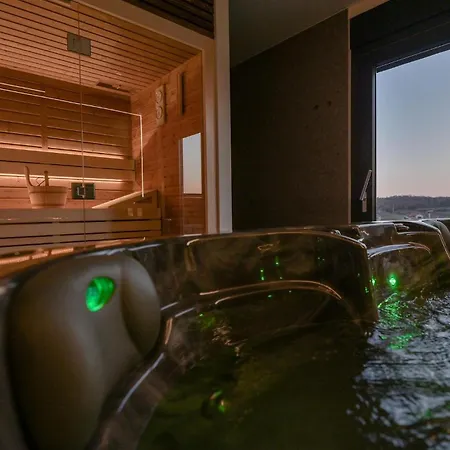 Carlotta Holiday home