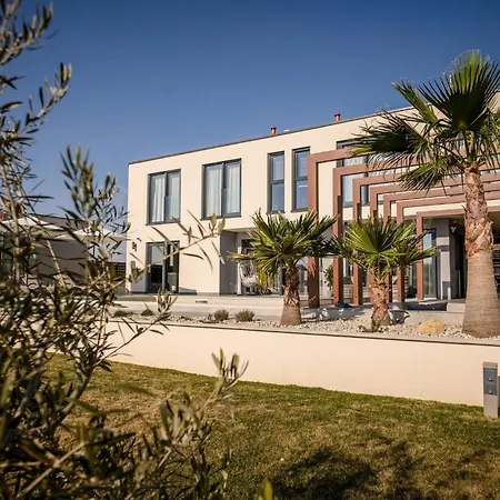 Carlotta Holiday home Vizinada